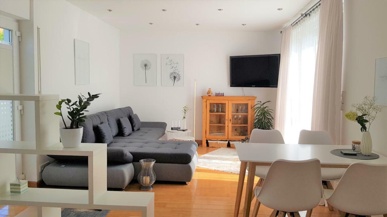 Apartment Am Paradies - 10 Minuten Fussweg Zur Innenstadt 拉恩河畔林堡 外观 照片